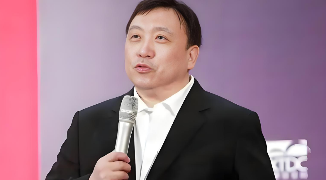 王晶聊大 S：从 “黑瘦姑娘” 到 “美容大王” 的逆袭，温柔外表下藏着怎样的真性情？