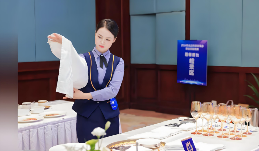 广州金堂胜宴宴会厅突然 “下瀑布”：消防装置误触发惹麻烦，餐厅免单赔偿化解矛盾！