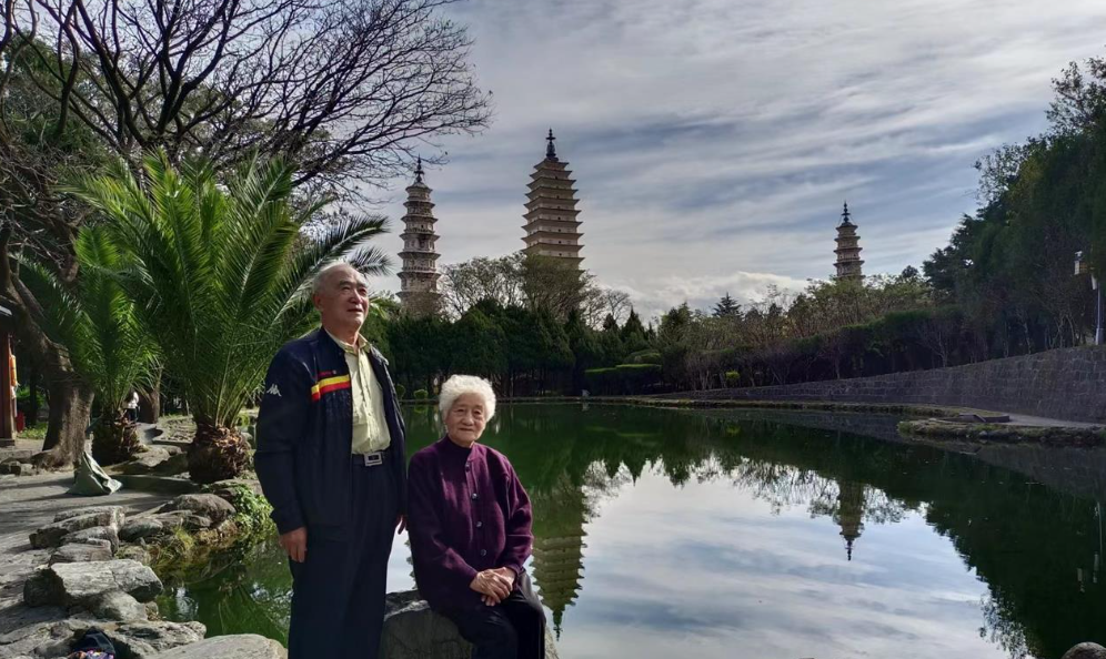 九旬老人王瑞森的自驾人生：23 年跑遍全国，从抗美援朝司机到银发行者1