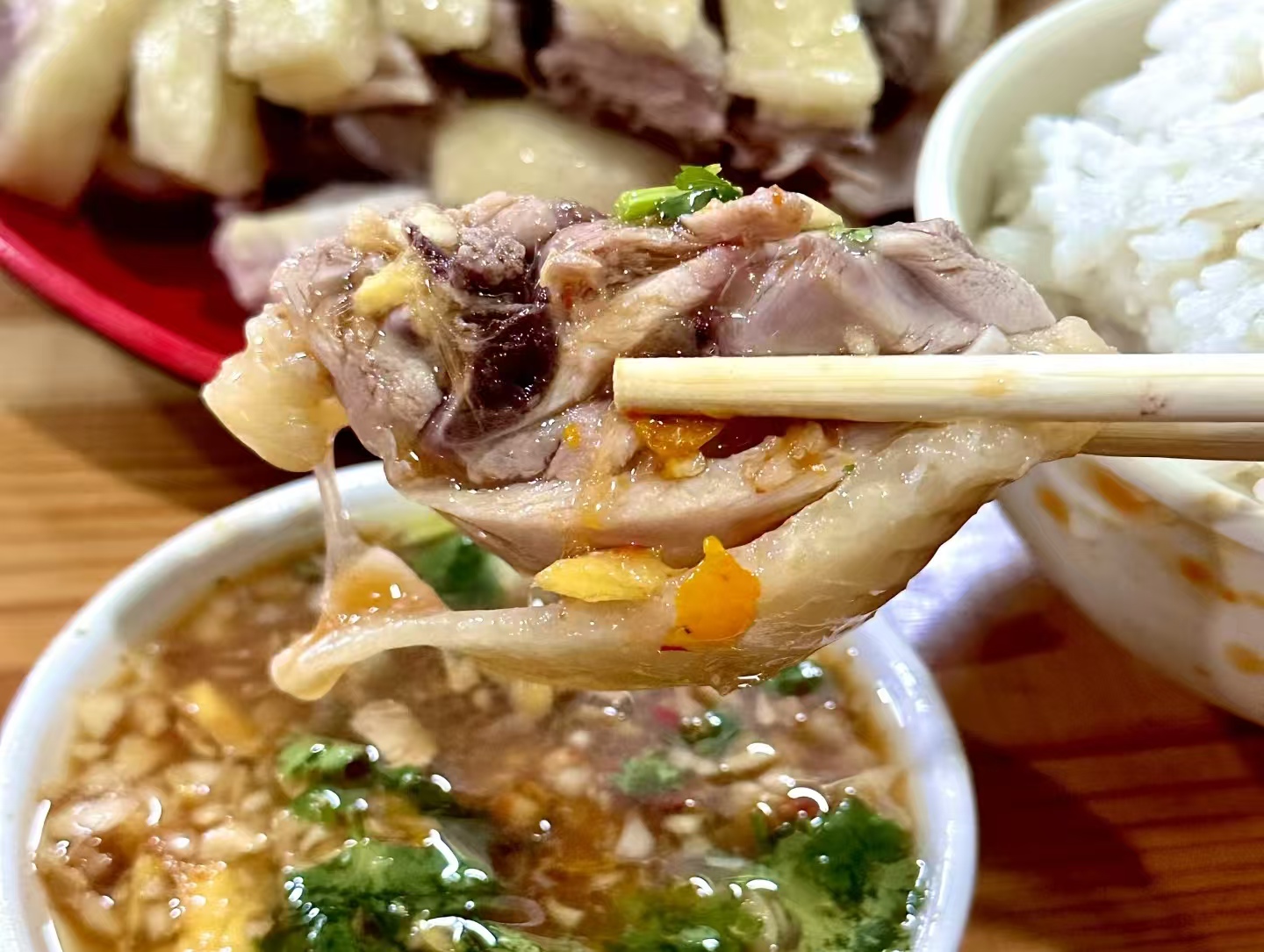 综艺嘉宾都惊了！海南 80 元一份文昌鸡，到底是坑还是值？