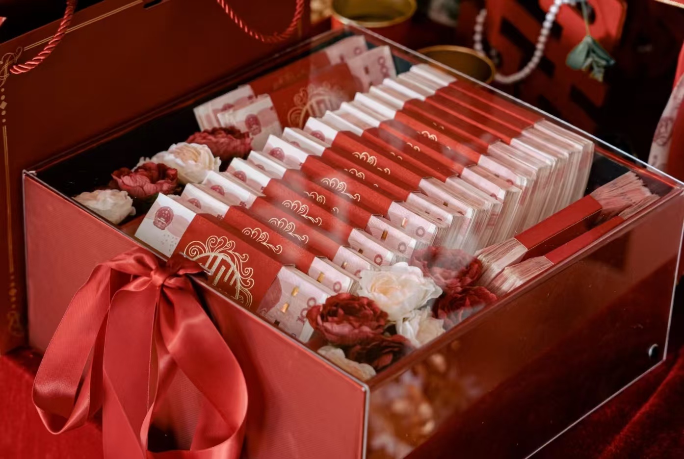 18 万彩礼一年花光！想生娃没存款，连离婚都没底气，这日子咋过？