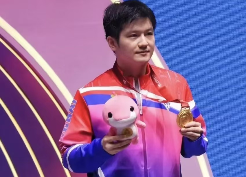 泪目！北京男乒 3-1 掀翻上海夺冠，樊振东双杀王楚钦，马龙终于圆了全运男团梦