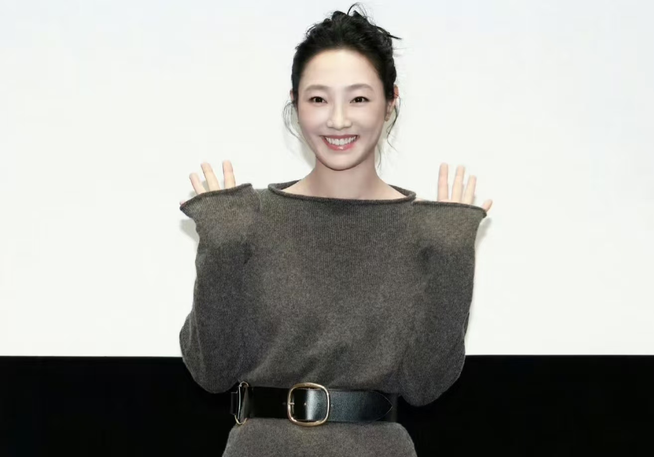 白百何东京电影节争议：演戏拼尽全力，咋就成了 “局外人”？