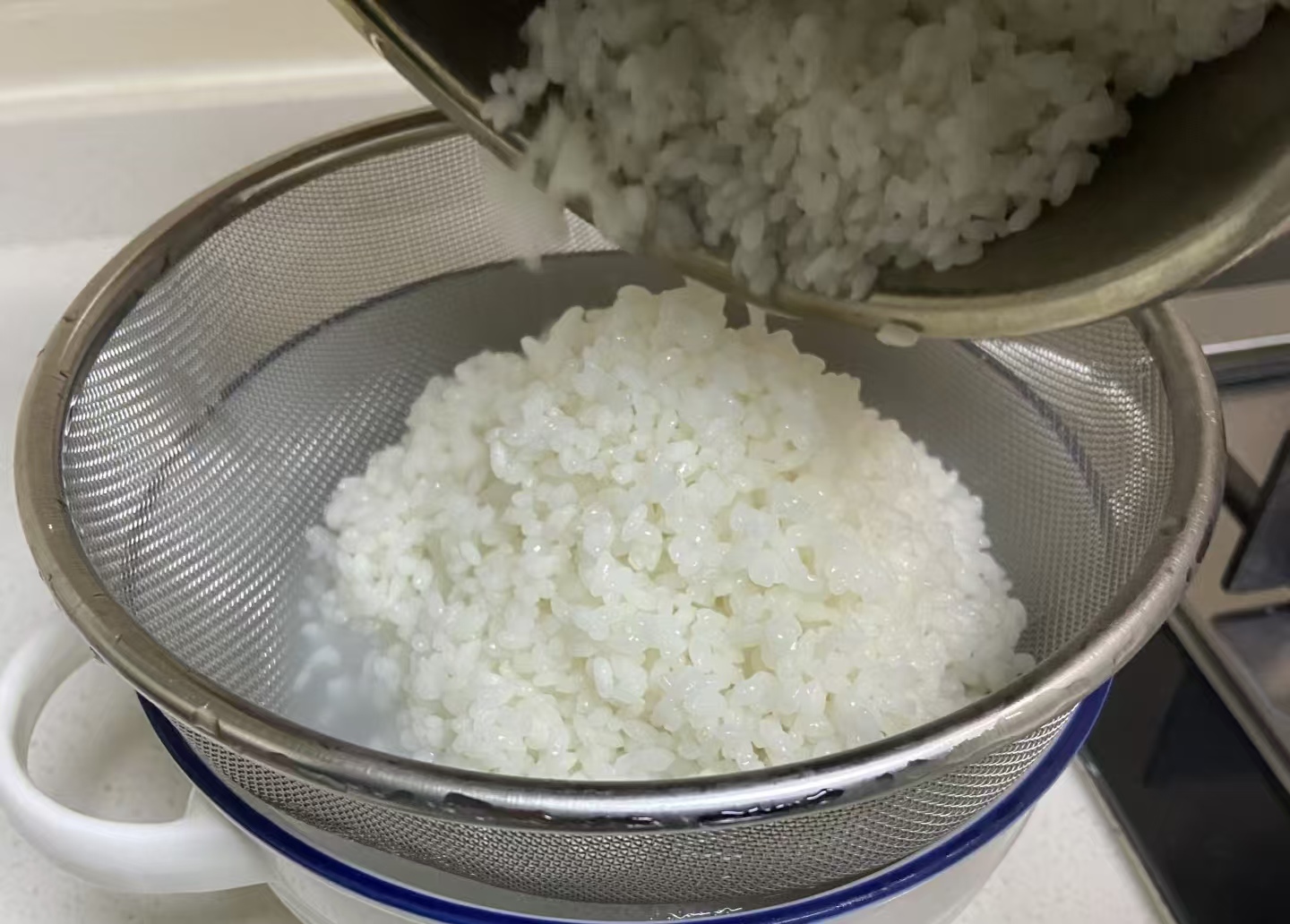 吃沥米饭能降糖？医生一句话戳破：效果等于零，还会缺营养！