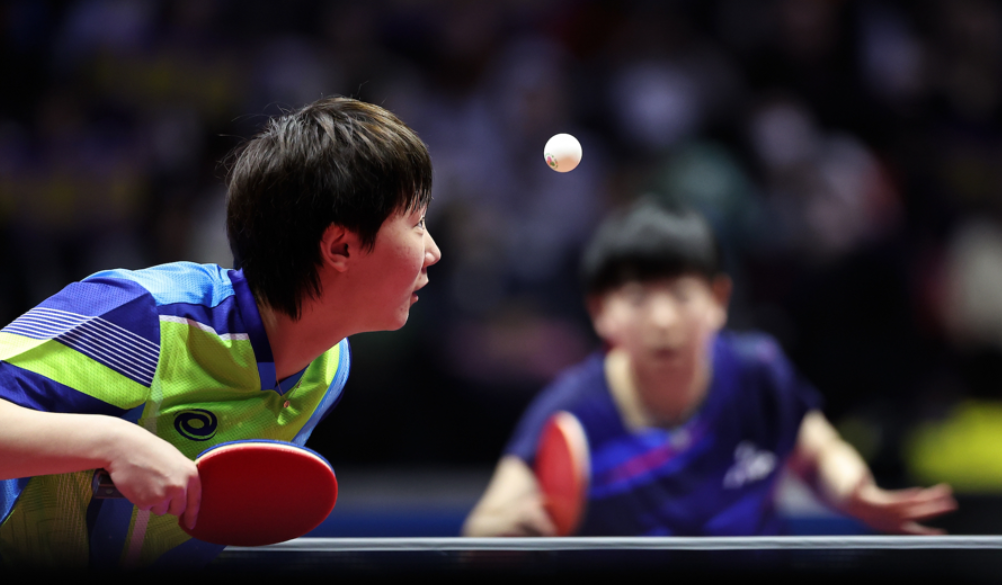 金牌之外：孙颖莎与王曼昱的 “双向成就”