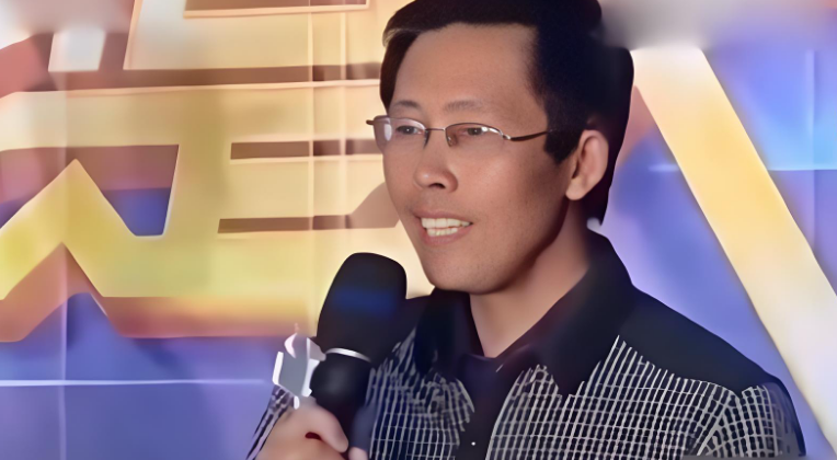 “快乐老家” 再无他声：农民歌手李根的人生起落与草根艺人的现实困境