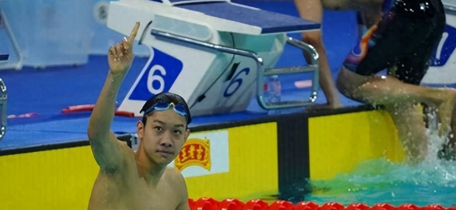 泳坛新星横空出世！18 岁张展硕破纪录夺冠，孙杨潘展乐见证传承力量