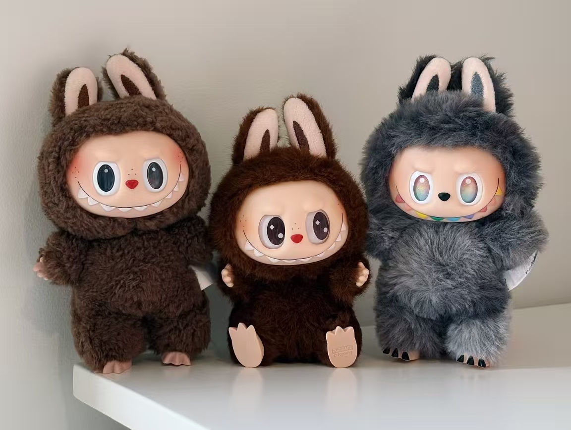 Labubu隐藏款价格大崩盘：从4600元跌到260元，黄牛单日亏5万