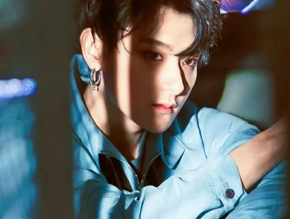 43 针、ICU3 天！黄子韬童年生死劫曝光