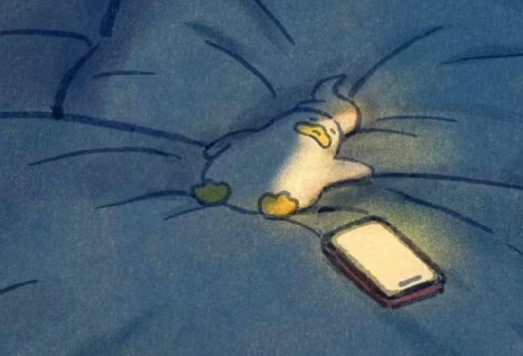 凌晨 1 点的手机屏：8 成年轻人睡不够 6 小时，真的是 “自律差” 吗？