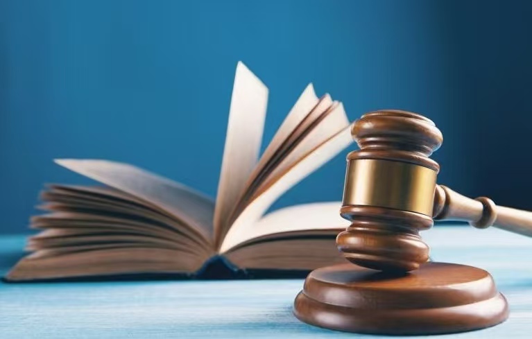 打工人注意！带薪如厕不是 “摸鱼特权”，4 小时脱岗被解雇还赔 3 万？