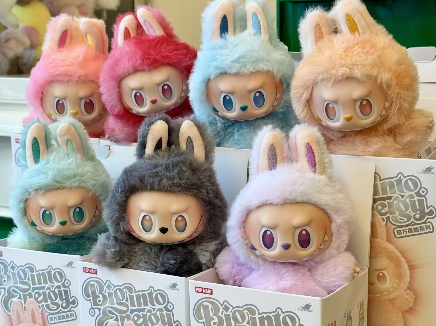 从 LABUBU 到 “千万级 IP”，中国潮玩藏不住了，下一个火的是它？