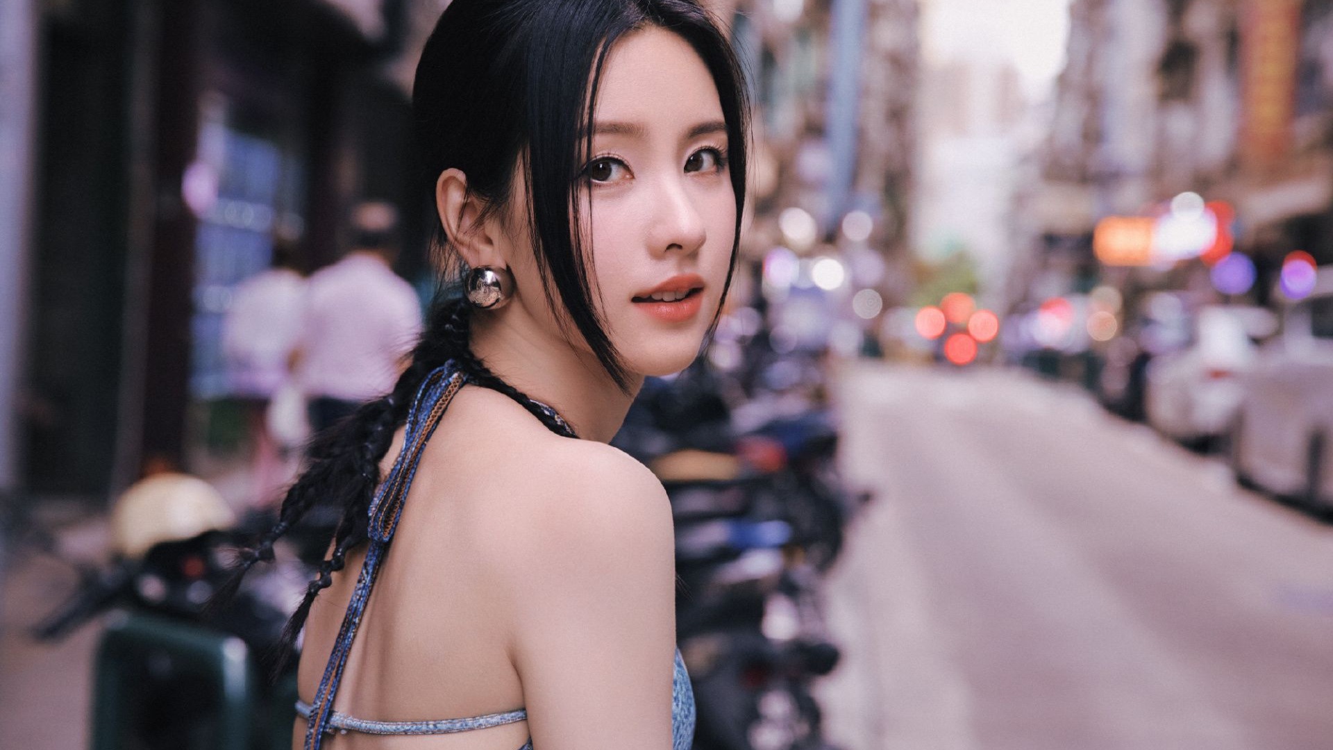 高考621分的底气？陈都灵领奖感言走红，金句频出引热议