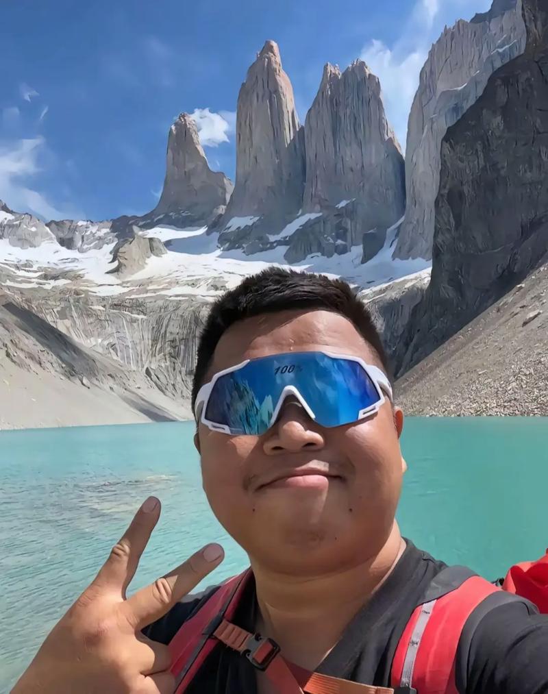 网络大V蓝战非自述南非遭劫持