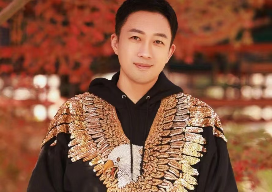 于正索赔 50 万告网红！“秀才侃娱乐” 硬刚：输了连道歉 80 年，网友：这是想堵嘴？