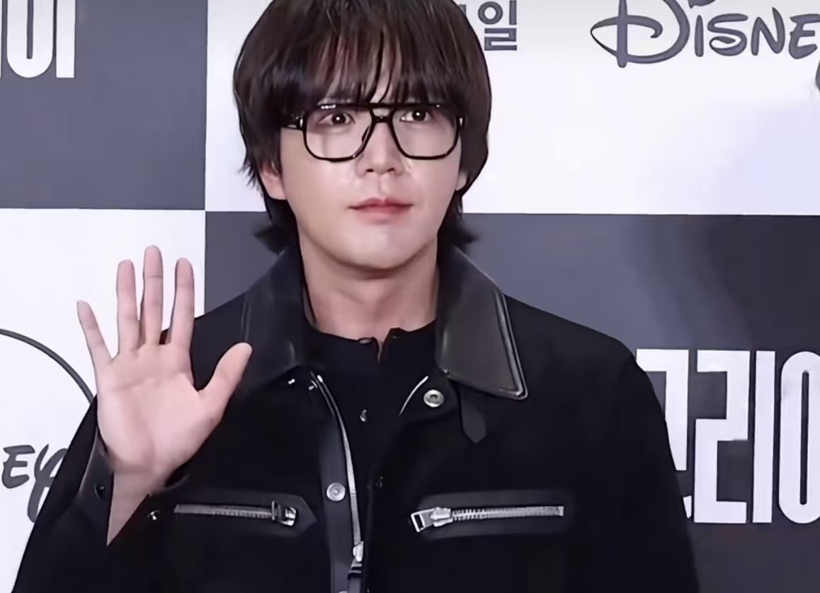 太励志！张根硕抗癌 + 战胜躁郁症，亮相新剧状态爆棚，网友：等你好久了