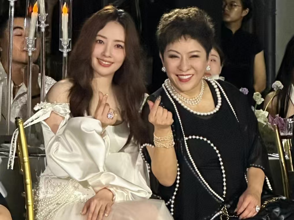 打破 “逼生” 传言！郭碧婷活动现场放话：生娃我自愿，和向太像超骄傲