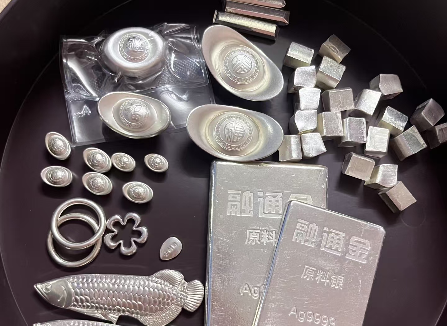 2026 资本市场 “涨王” 诞生！银价半年翻倍，这波行情能持续多久？