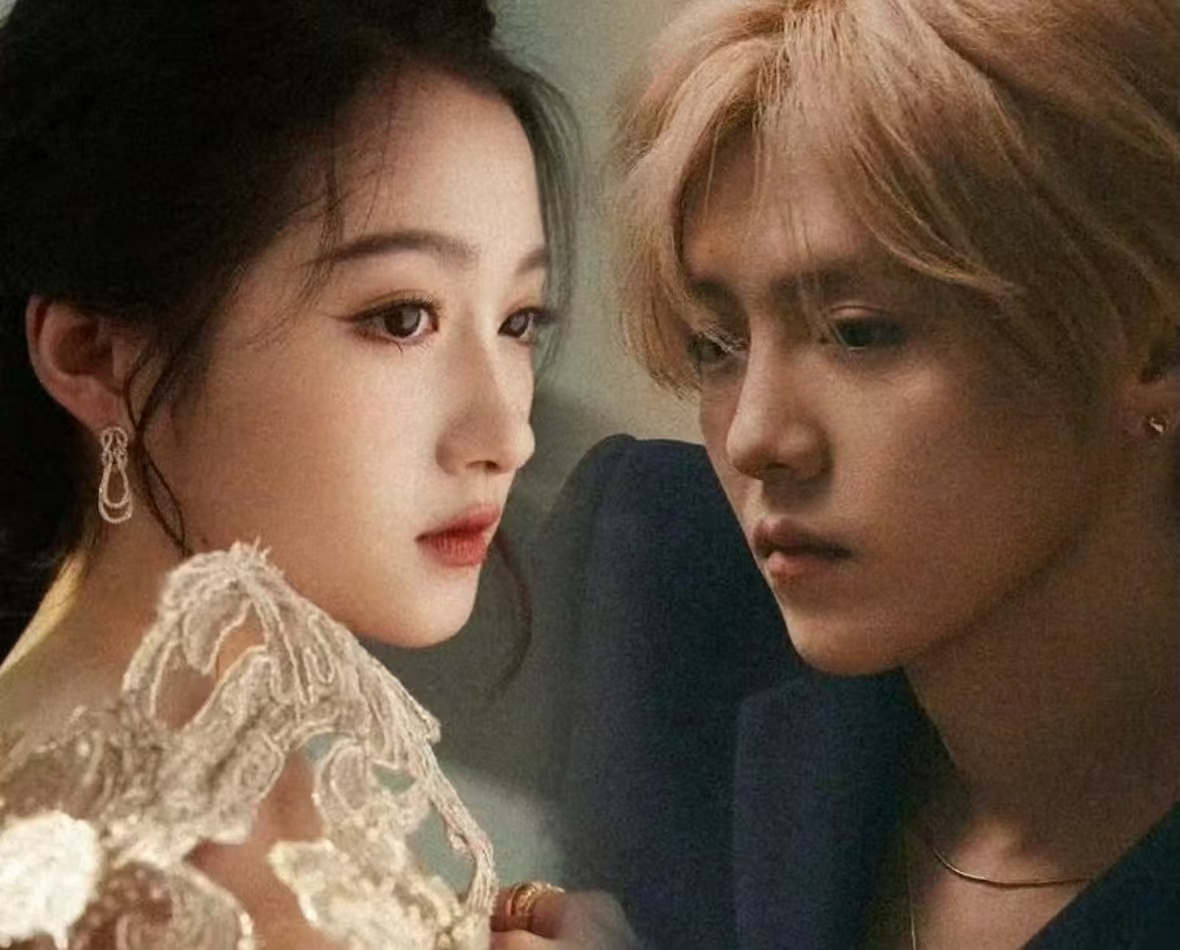 鹿晗关晓彤七年情路落幕？最后同框争议背后的体面告别