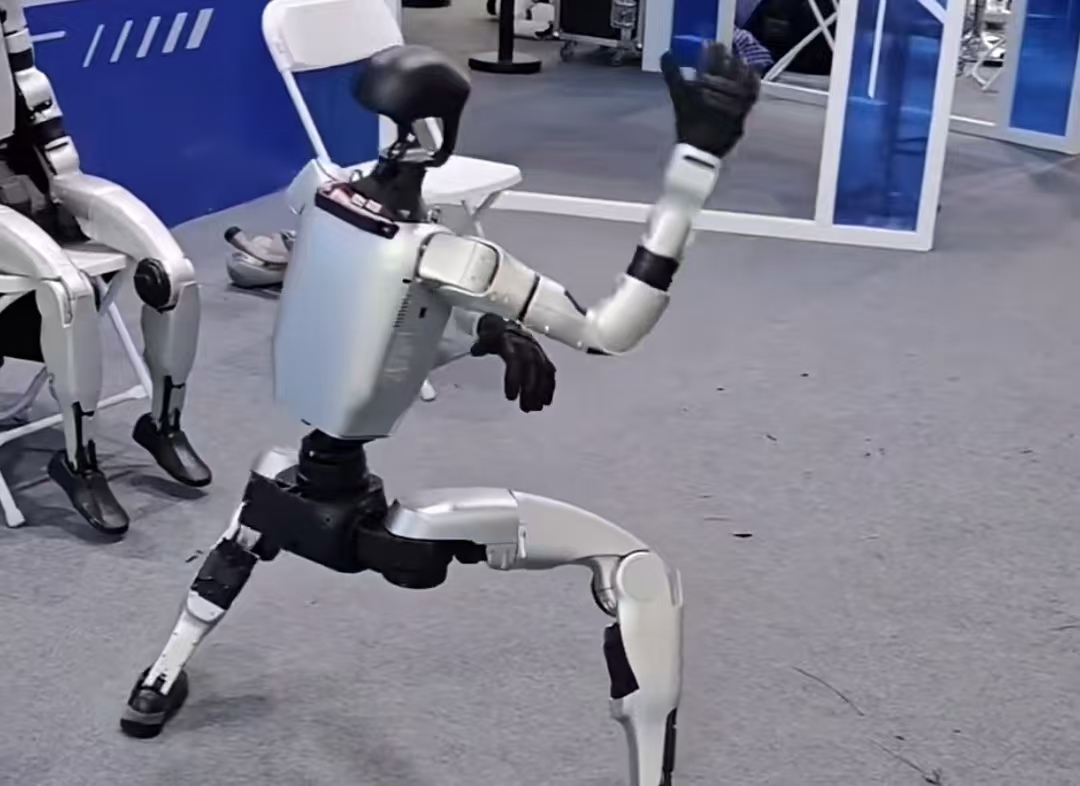 三度承包春晚科技秀！宇树机器人凭啥稳坐全球销冠？
