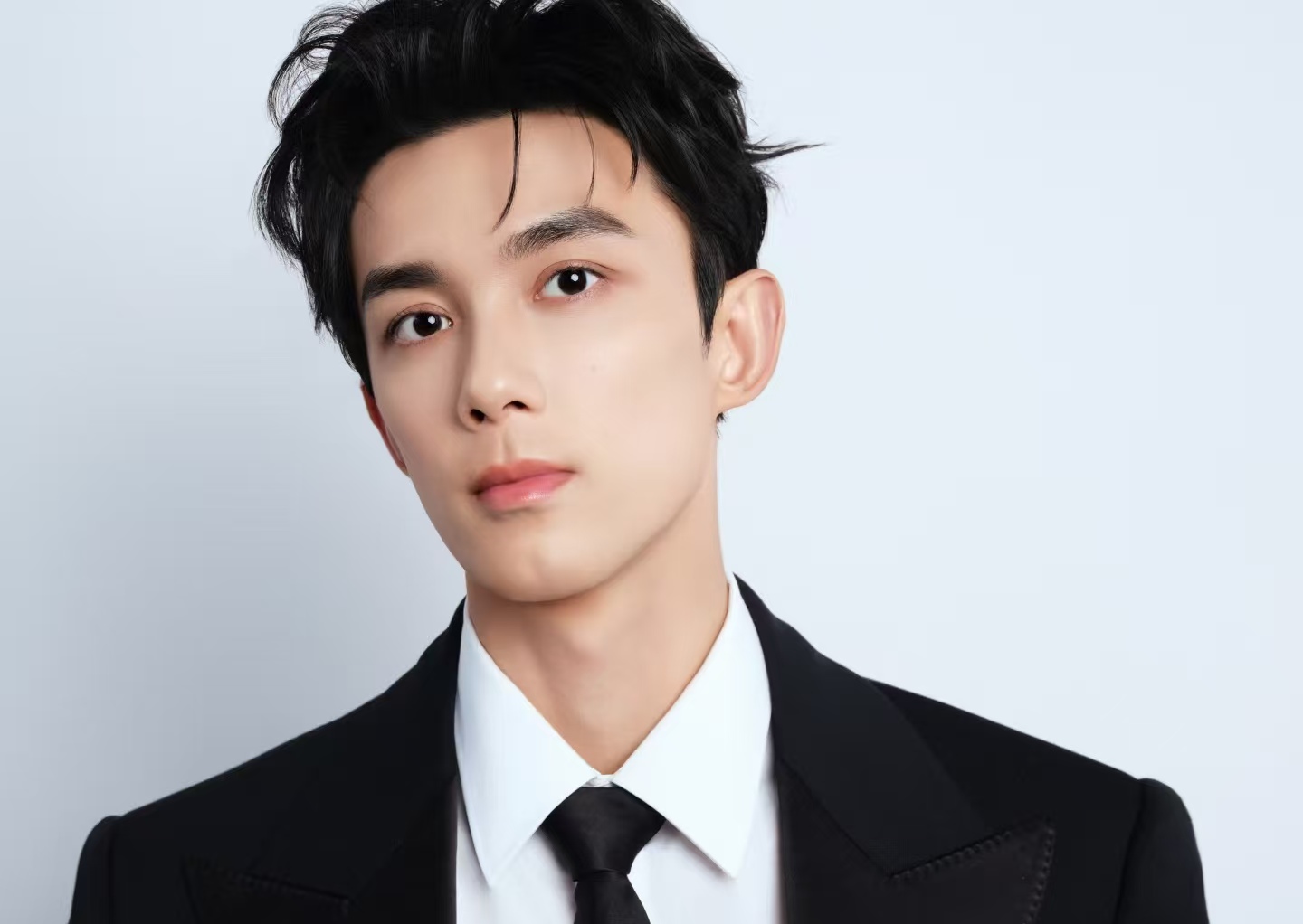 无据造谣碰瓷吴磊？工作室火速维权，闹剧终露原形