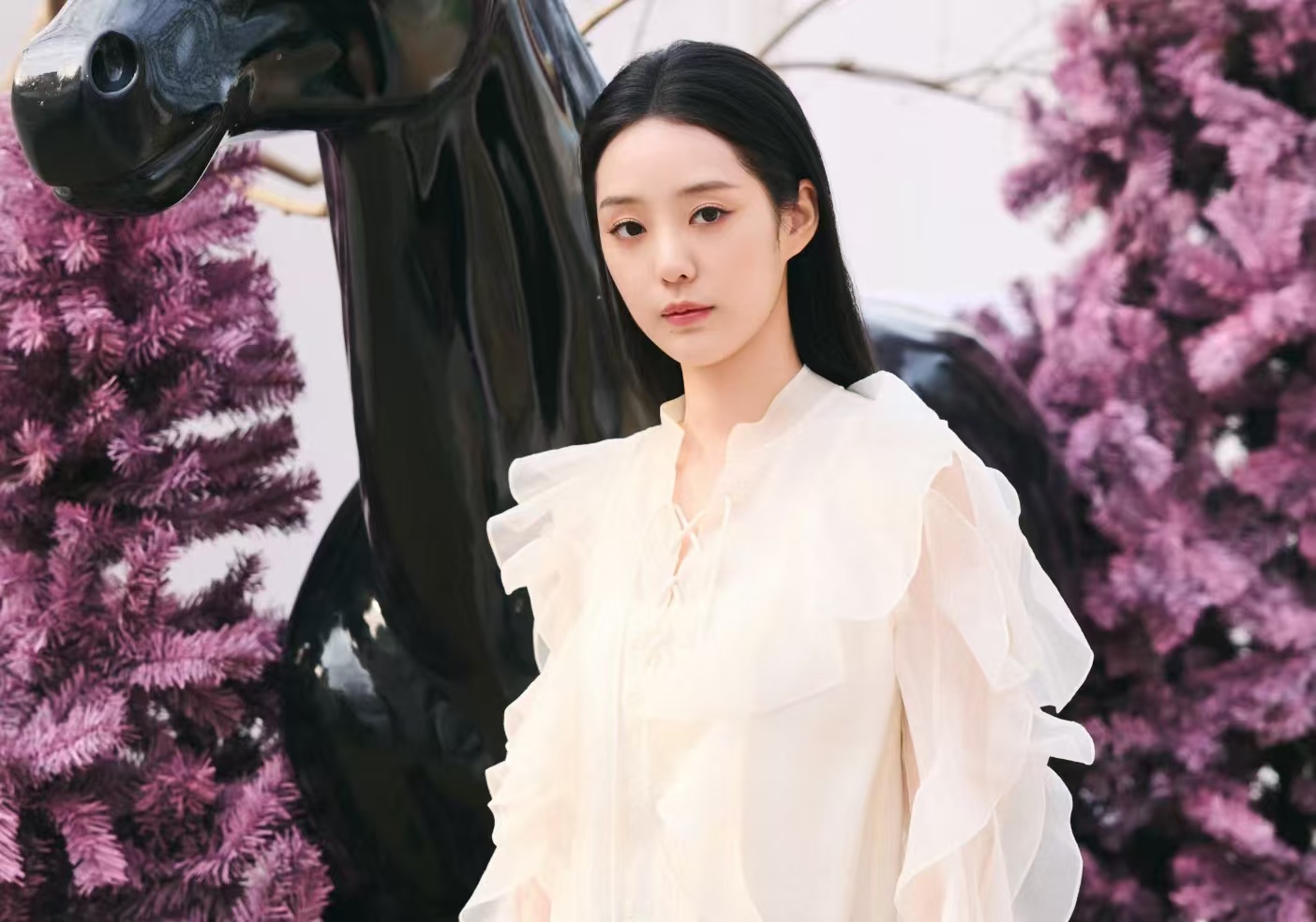 徐艺真自爆片场走戏被冒犯，阻拦未果，事后回忆仍心有余悸