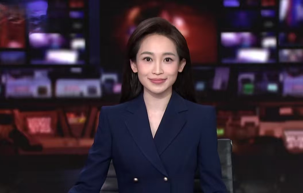 央视首位00后核心时段主播！陶忆雯凭实力刷屏，太给年轻人长脸