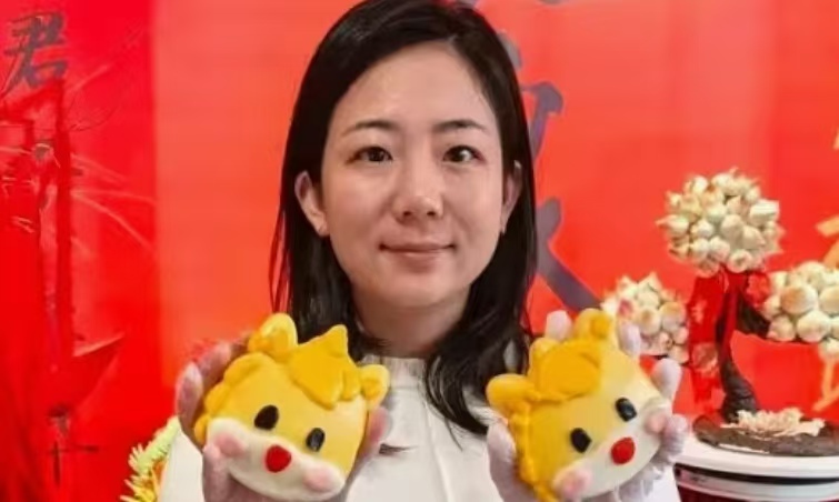 爆火！青岛90后姑娘跨界做花饽饽，最贵一个卖1.8万，一年狂赚百万还要冲海外