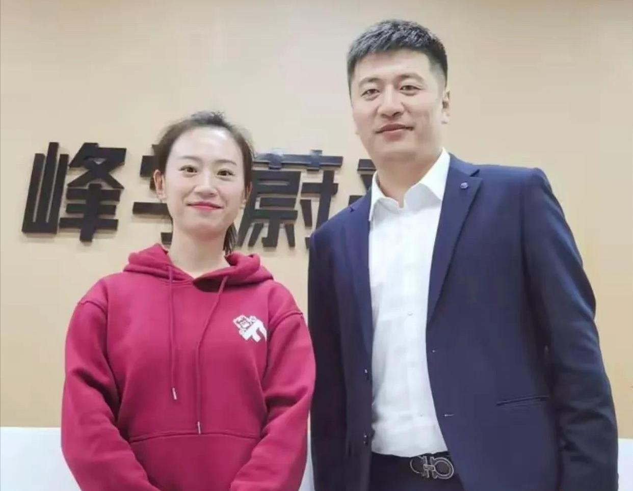 张雪峰已离婚多年，名下数亿资产，11岁女儿仅占16.5%，现任可能将拿走大头