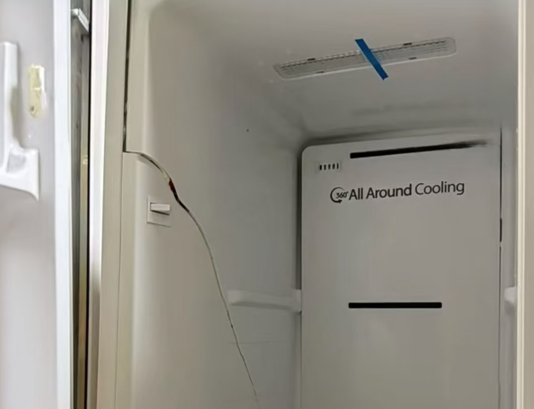 14 岁男孩冻干冰炸碎万元冰箱，妈妈没骂反而夸？