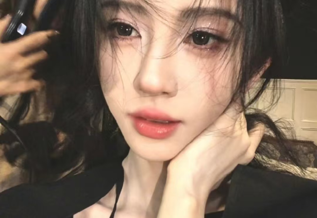 爆瓜！鞠婧祎被丝芭传媒实名举报偷税漏税，2024 年瞒报收入 88%？