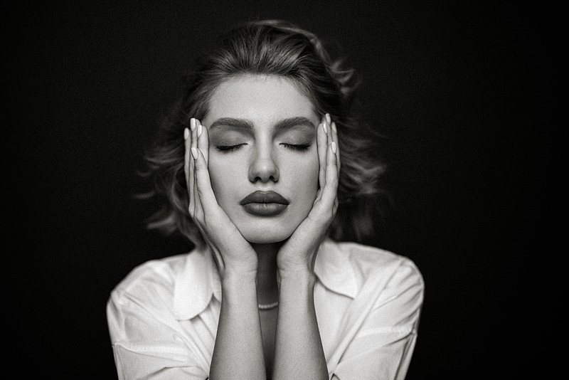 光影交错的瞬间 / 黑白之间的层次 / 记录一种安静的表达