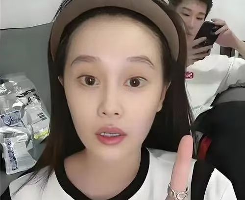 赵本山女儿回应被骂网络乞丐：十年前被朋友瞧不起，如今反手打脸太解气