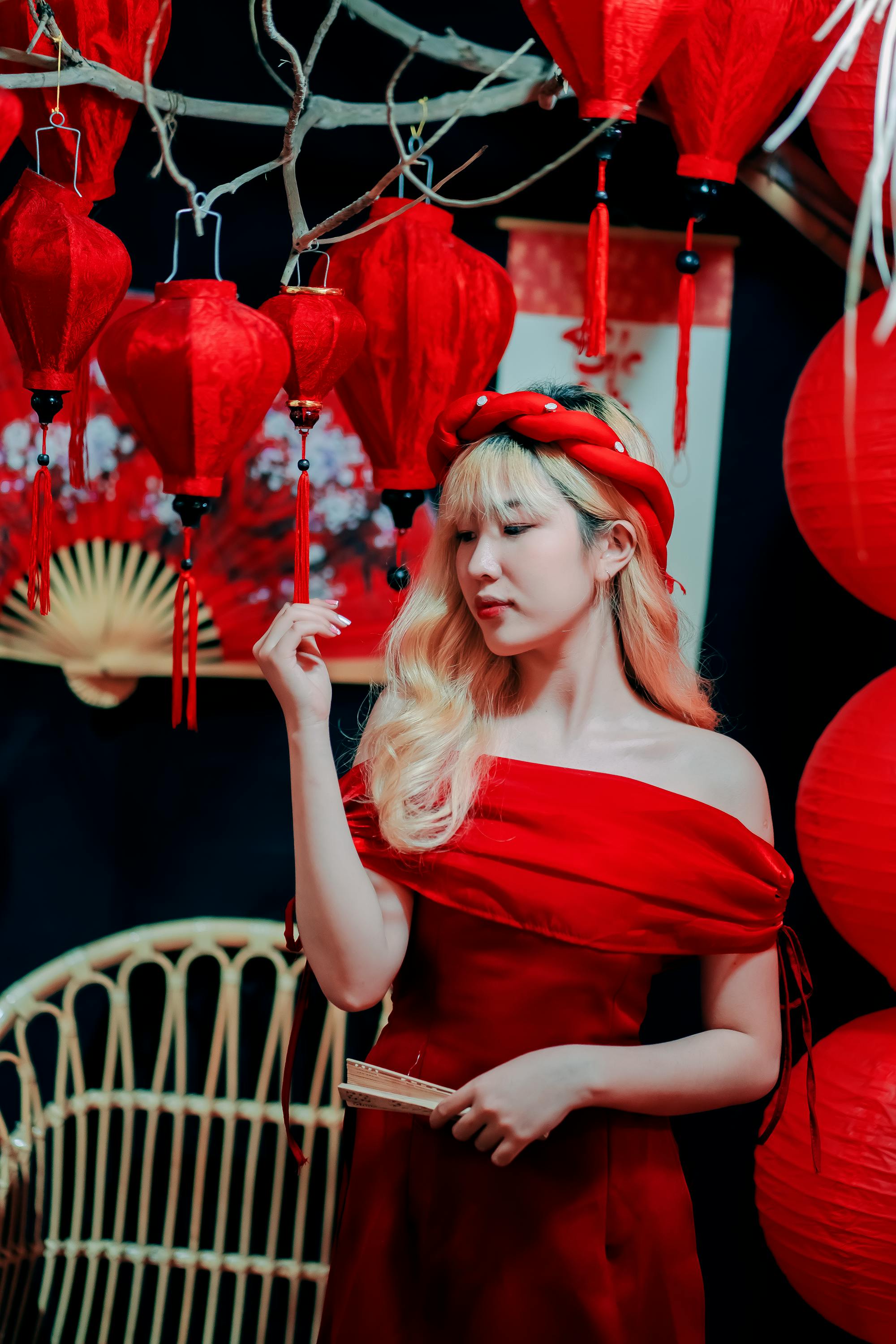 红韵新章✨ | 新中式写意人像 | 浓色古典美学