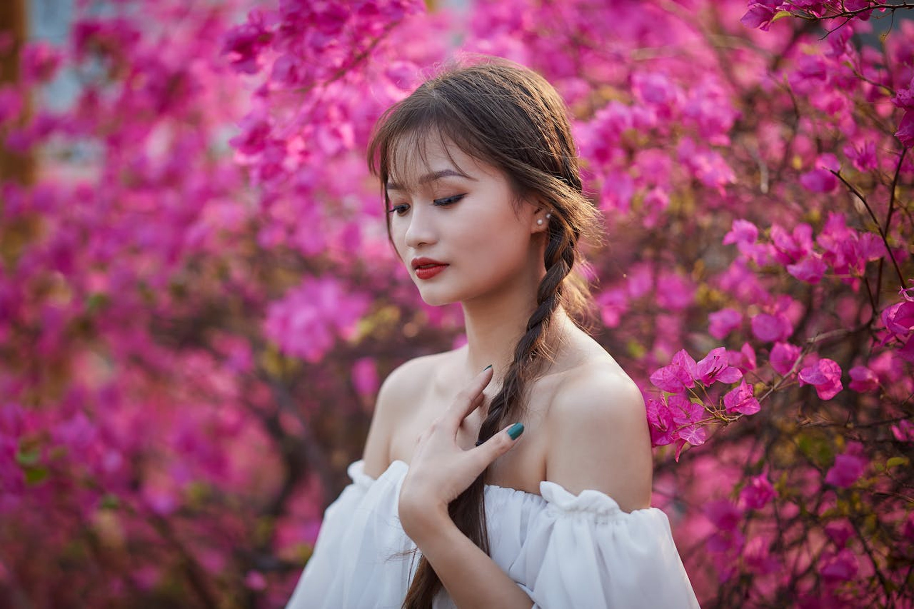 粉色花海氛围感｜白裙少女｜解锁春日治愈风📸