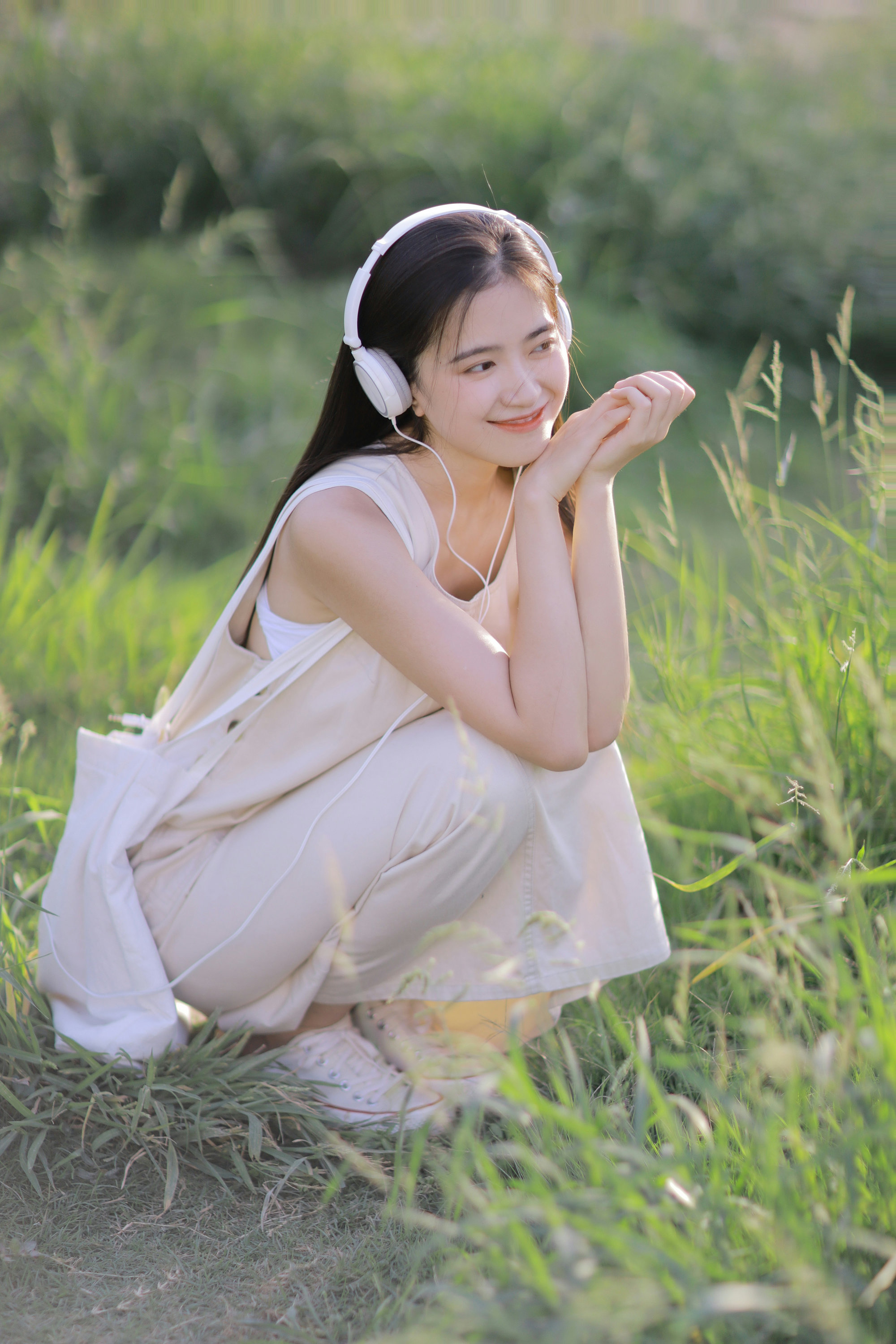 校园风日常｜白裙与耳机，藏着不被打扰的松弛与温柔🌼