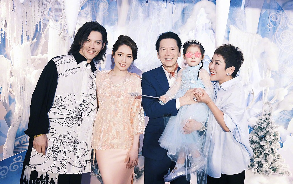 不再隐忍！郭碧婷直面多年差别对待，公开表达强烈不满