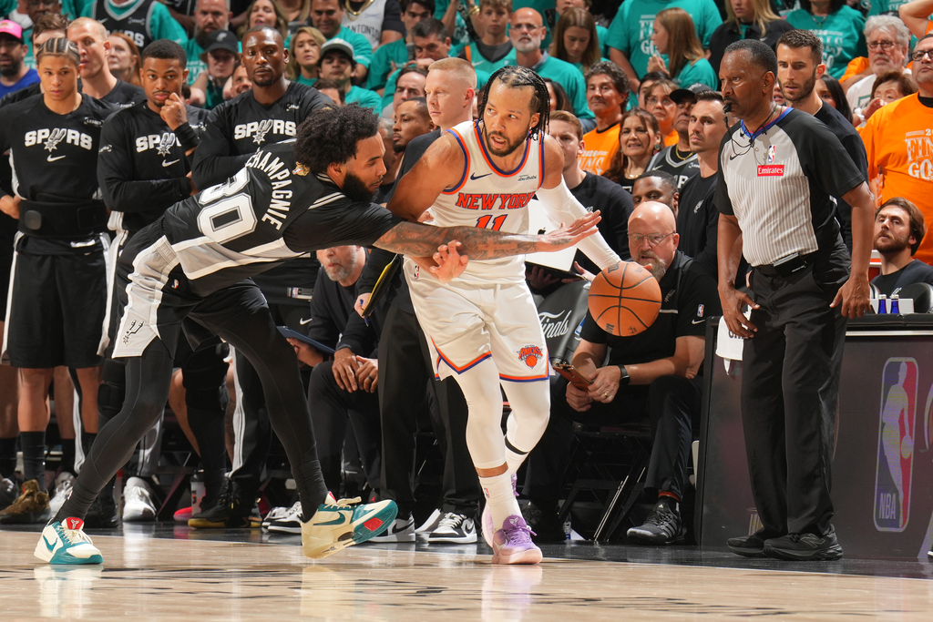 NBA总决赛G1：尼克斯105-99马刺，布伦森30分率队抢占先机！