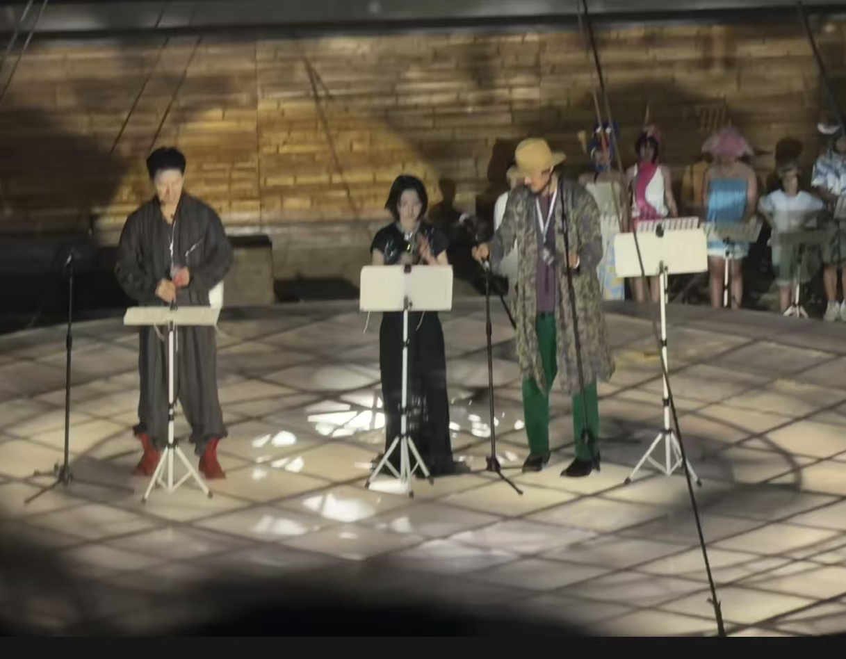 1280元票价看剧本朗读？阿那亚开幕大戏敷衍至极，周冬雨段奕宏全程看稿念词