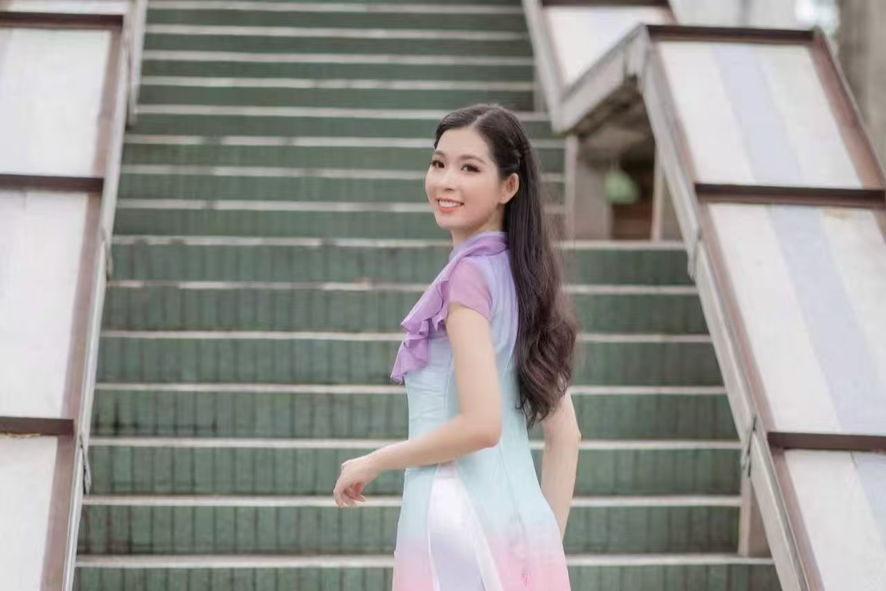 普通城市街景拍出国风大片？渐变奥黛氛围感直接拉满