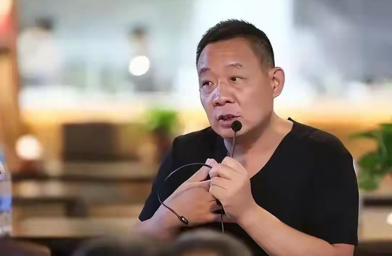 年销 20 亿仍执意关店！胖东来 4 公里外新店的安排，超出所有人预料