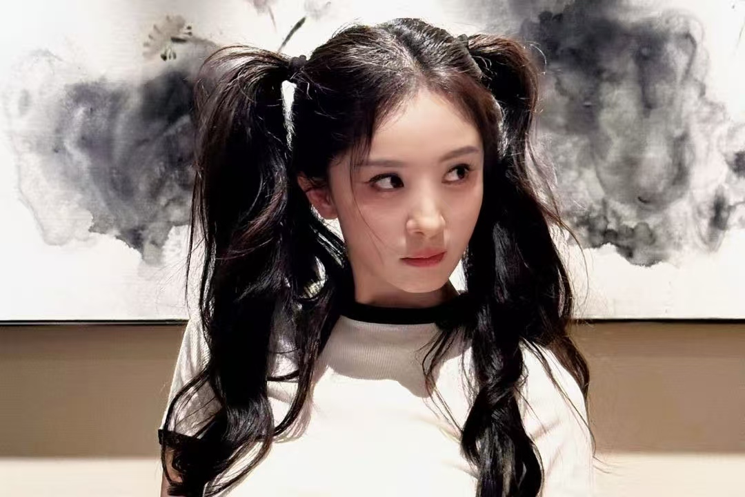 谁懂！杨幂扎双马尾，直接秒变女高既视感