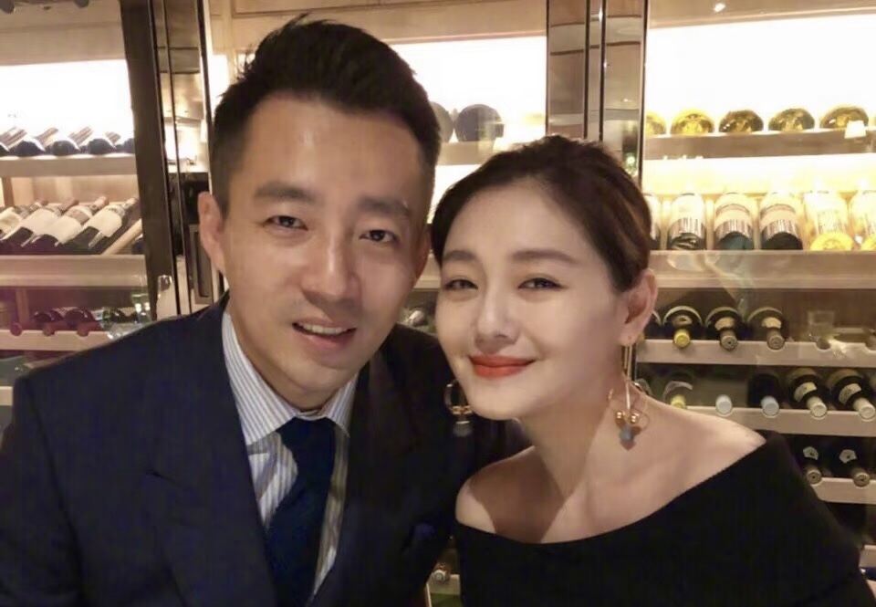张颖颖猛料曝光！汪小菲与好友女儿私密视频越界聊天，全程妻子就在家中