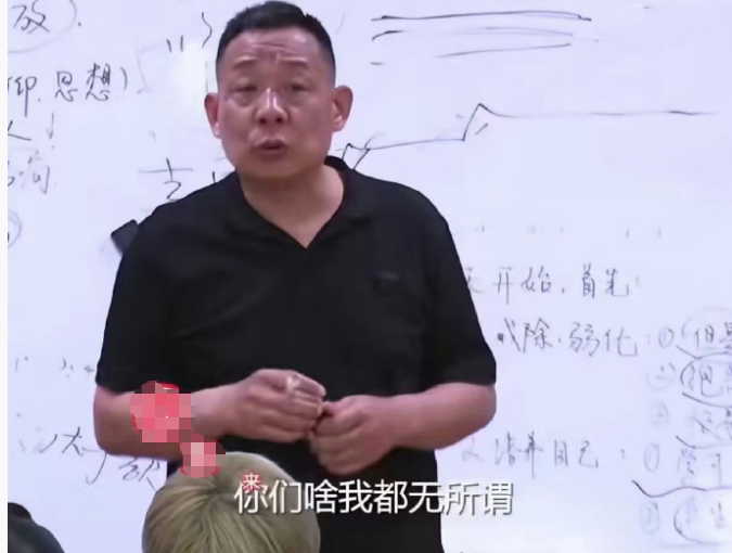 于东来正面回应招聘争议！胖东来招录前科人员：谁都有犯错的权利