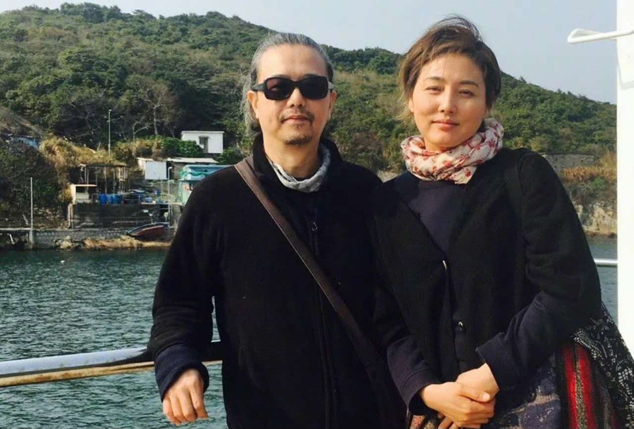 体面落幕！张延张锦程低调离婚，20年婚姻早已收尾，为女儿隐忍多年太唏嘘
