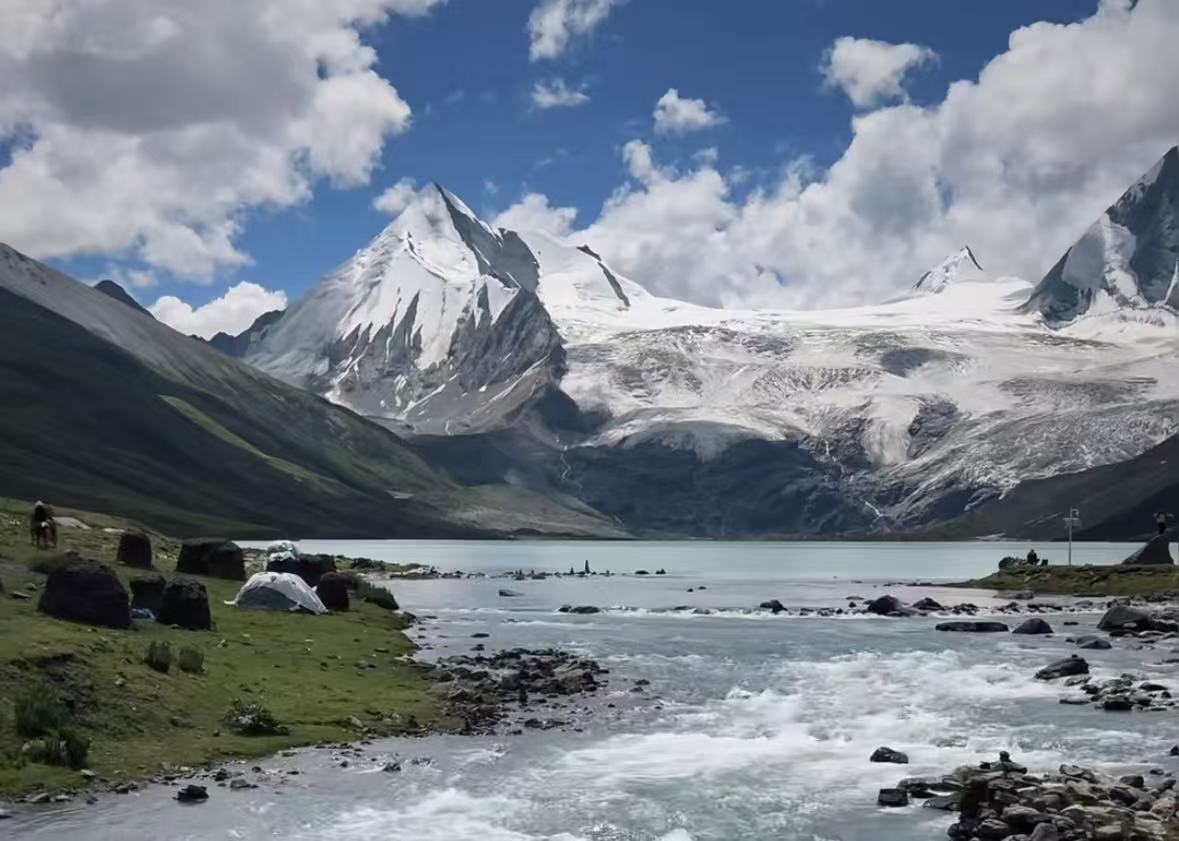 藏北秘境萨普神山！被冰川湖泊包围的蓝色净土，一眼沦陷