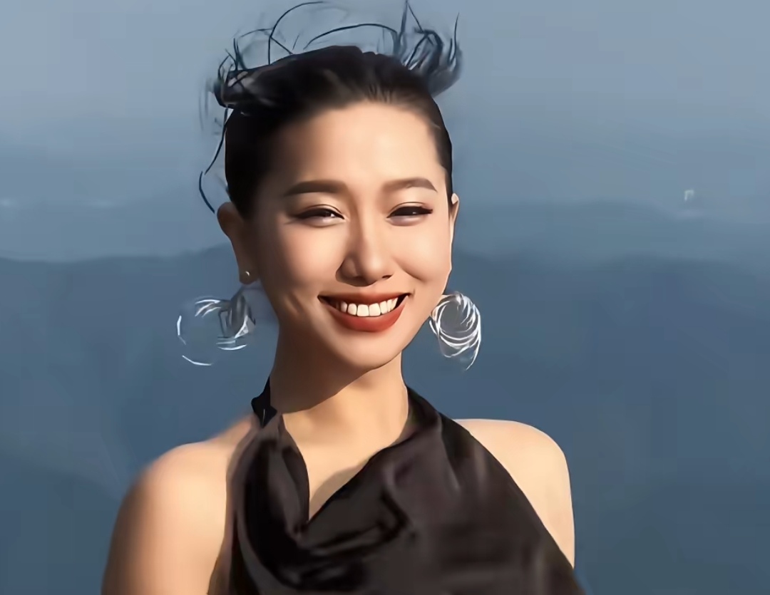 爆红网红李蠕蠕情史曝光！看似搞笑博主，实则隐藏富豪