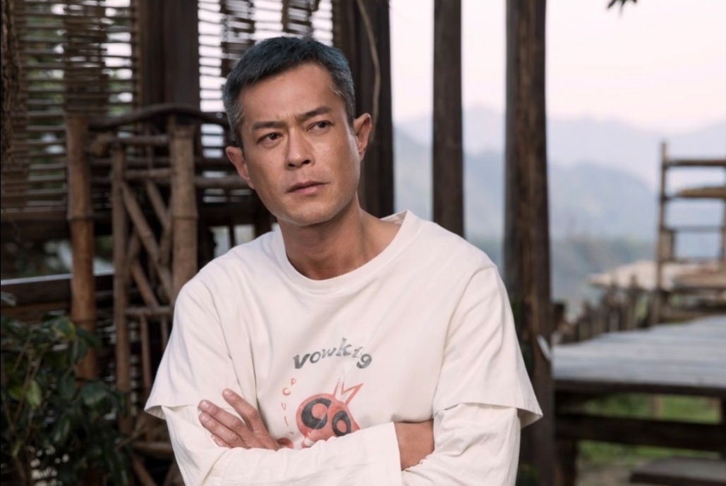拼命撑港片的古天乐，为何突然背上过亿欠款？真相让人唏嘘