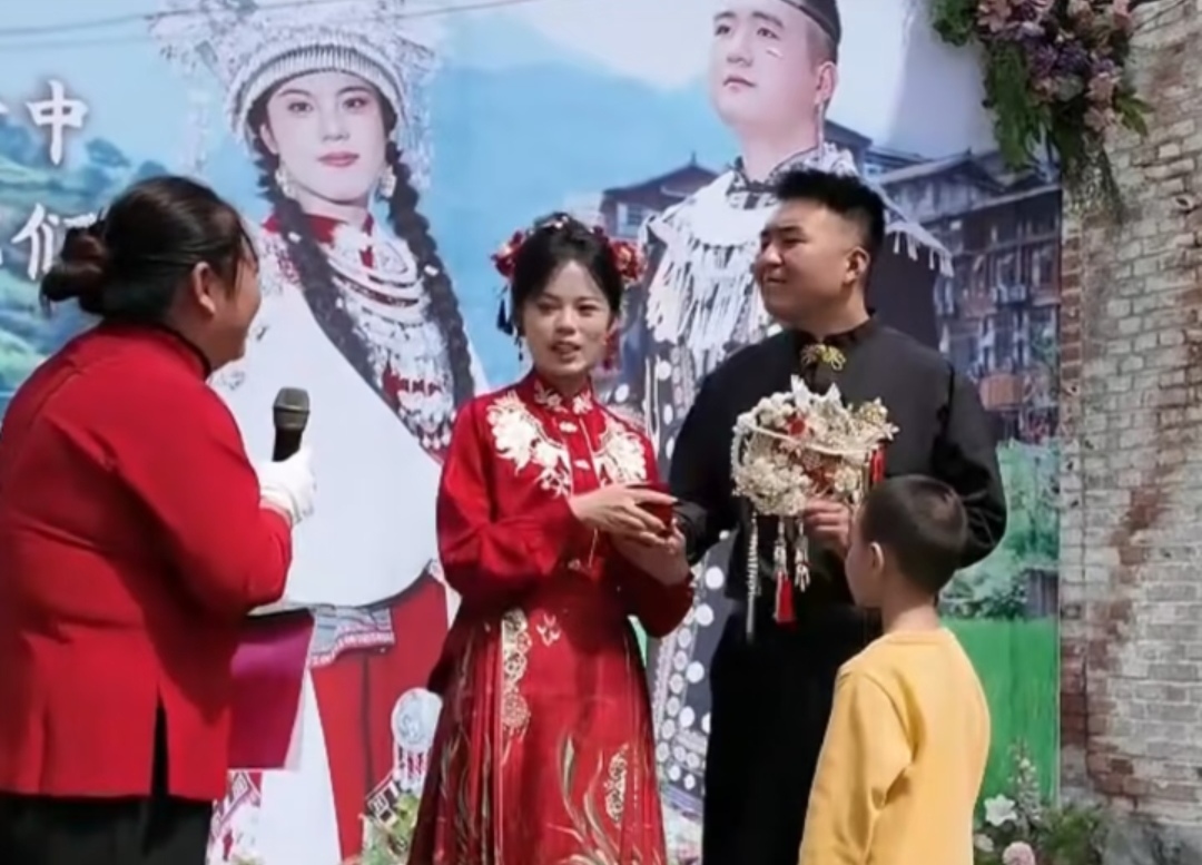 月入9000夫妻办婚礼，全程仅花1.6万！最简单的排场，最贵的爱情