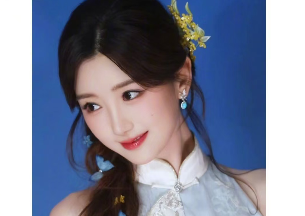 “你得有毛晓彤的底子” 登上热搜，一句高赞评论凭什么全网玩梗？